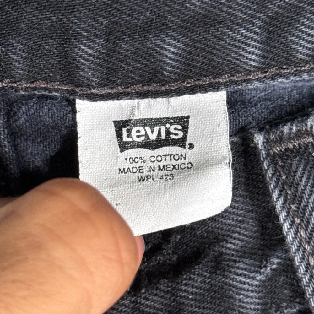 Vintage Levi's 501 Jeans Mens 34x30 Black Button Fly Straight Leg Work Y2K 2000s